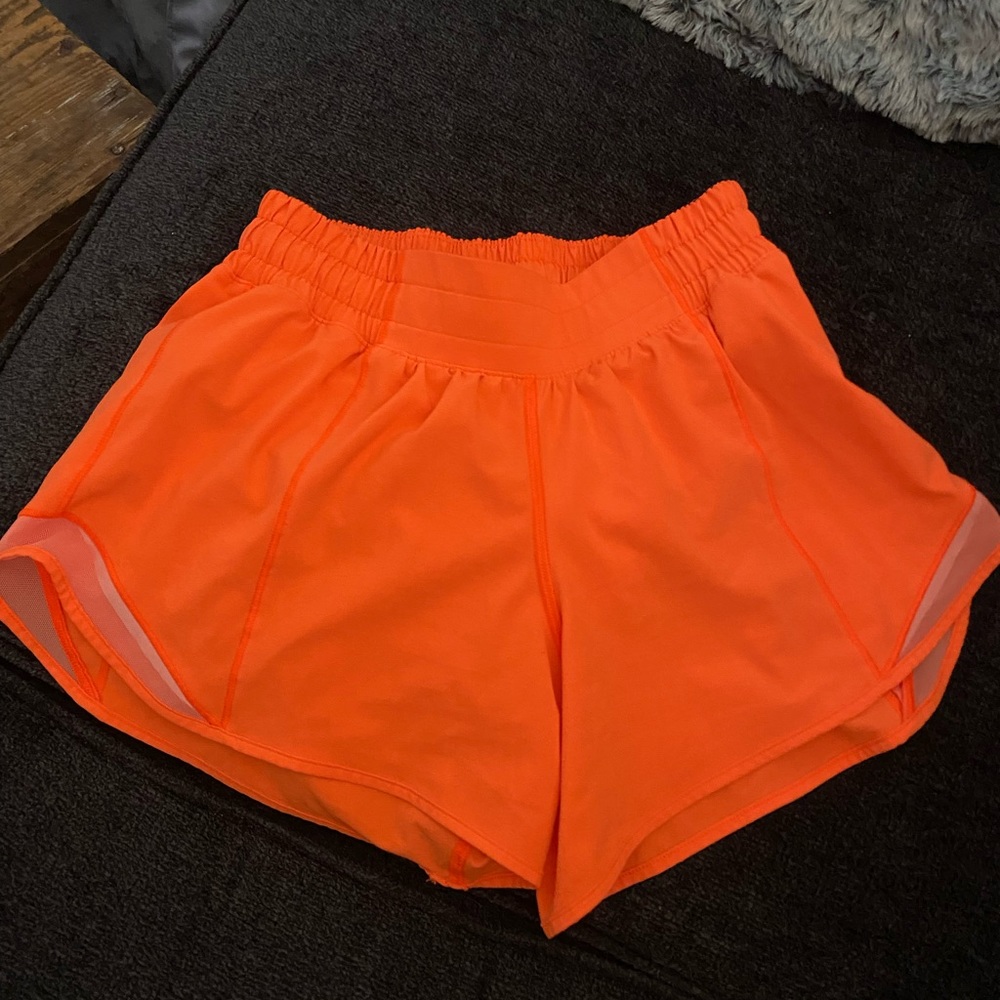 Lululemon Orange Hotty Hot shorts size 2. (4 inch)